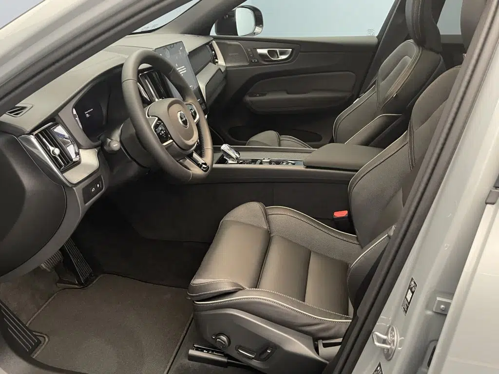 Volvo XC60 2.0 T6 TE Black Edition eAWD