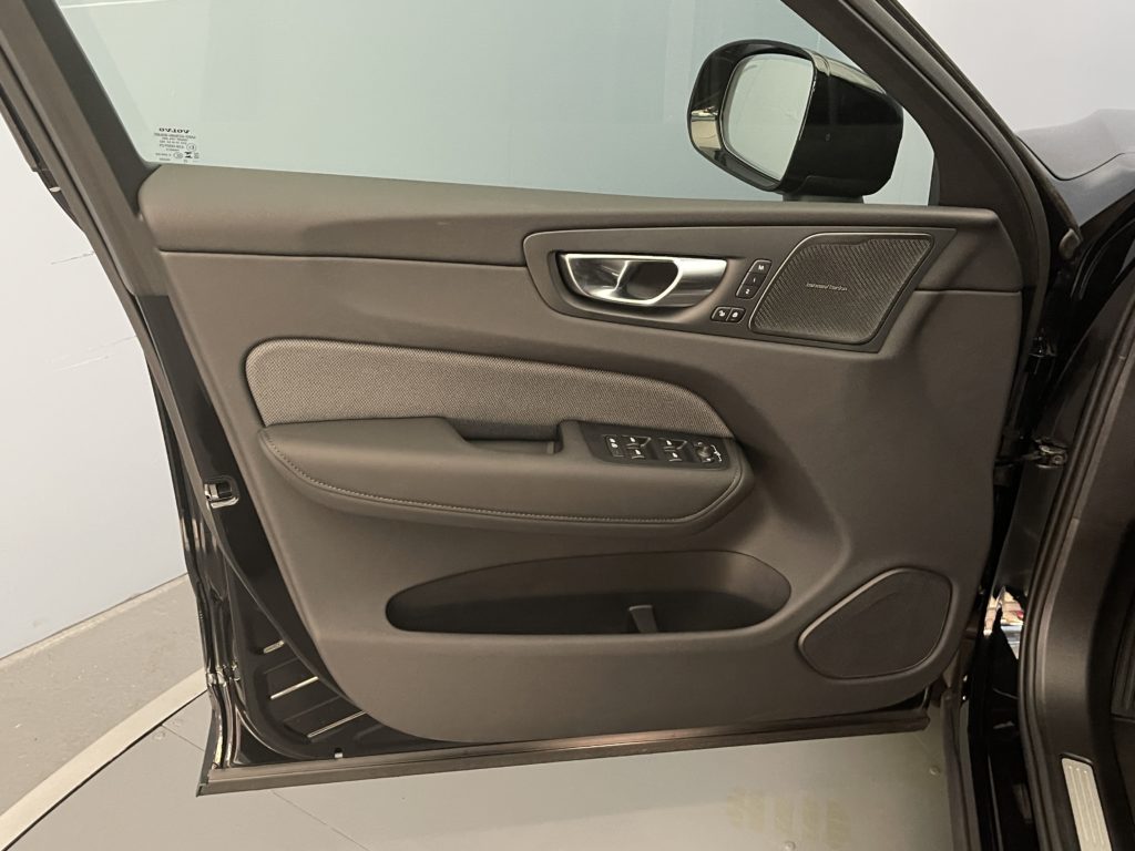 Volvo XC60 2.0 T6 TE Black Edition eAWD