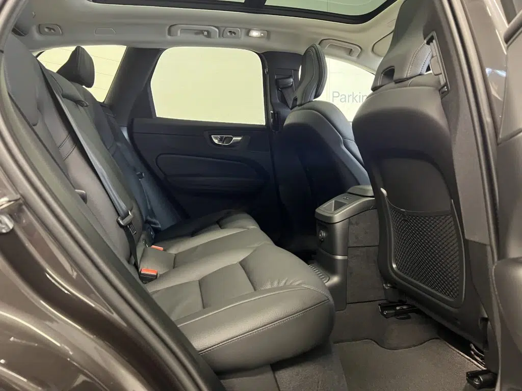 Volvo XC60 2.0 T6 TE Plus Dark eAWD