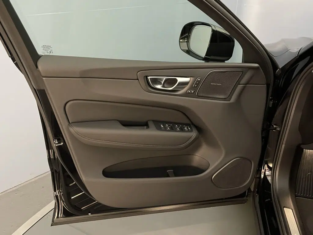 Volvo XC60 2.0 T6 TE Ultra Bright eAWD