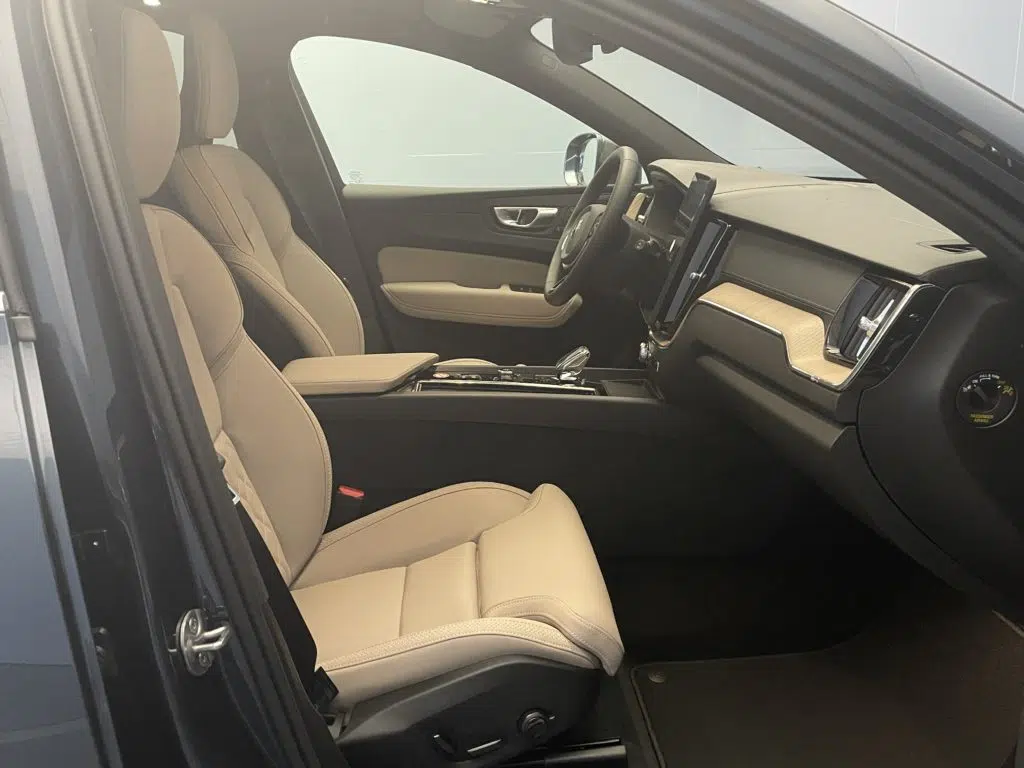 Volvo XC60 2.0 T6 TE Ultra Bright eAWD