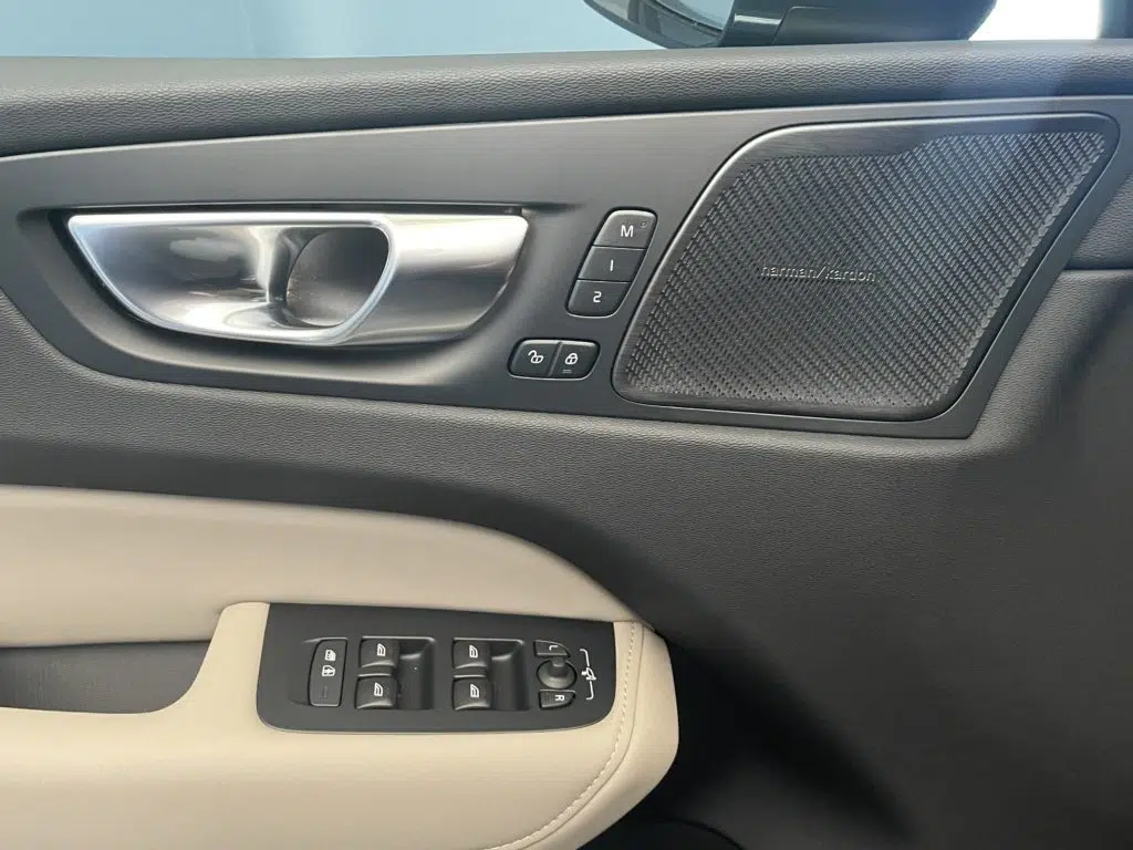 Volvo XC60 2.0 T6 TE Ultra Bright eAWD