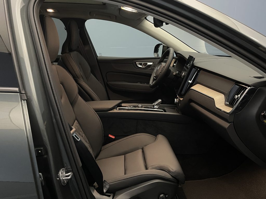 Volvo XC60 2.0 T6 TE Ultra Dark eAWD