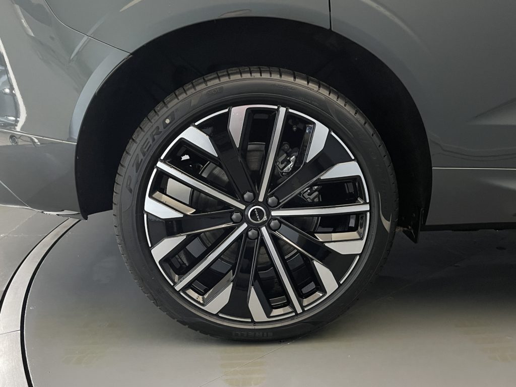 Volvo XC60 2.0 T6 TE Ultra Dark eAWD