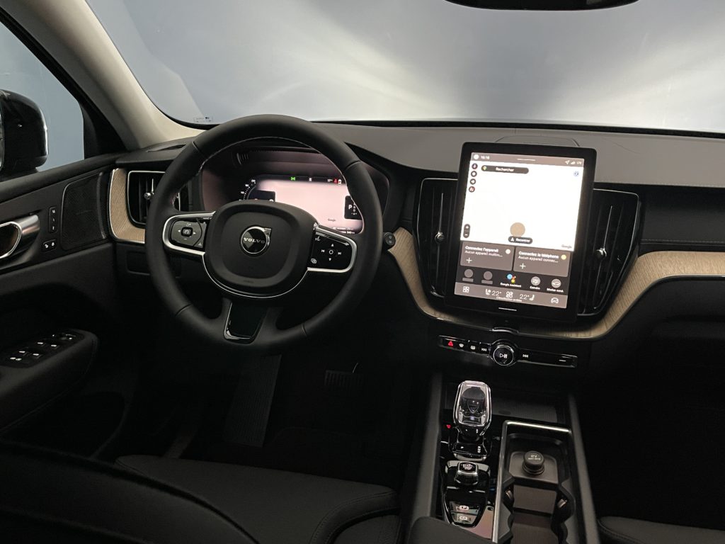 Volvo XC60 2.0 T6 TE Ultra Dark eAWD