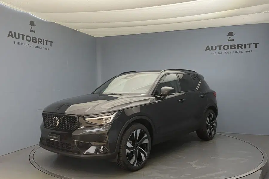 Volvo XC40 DENIM BLUE / Metallic Automatic | Autobritt