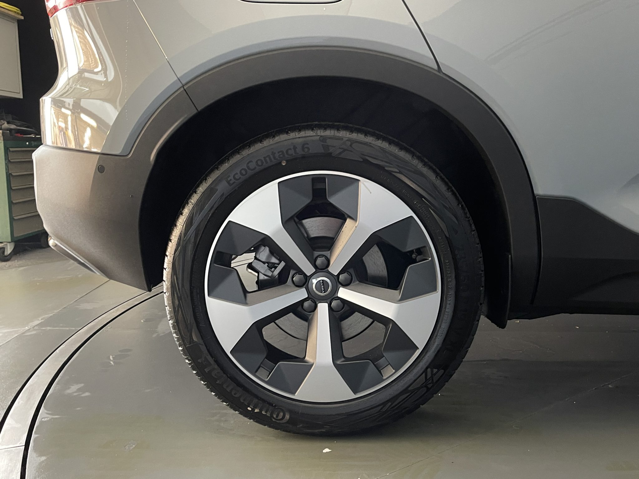 Volvo XC40 2.0 B4 MH Ultra Dark