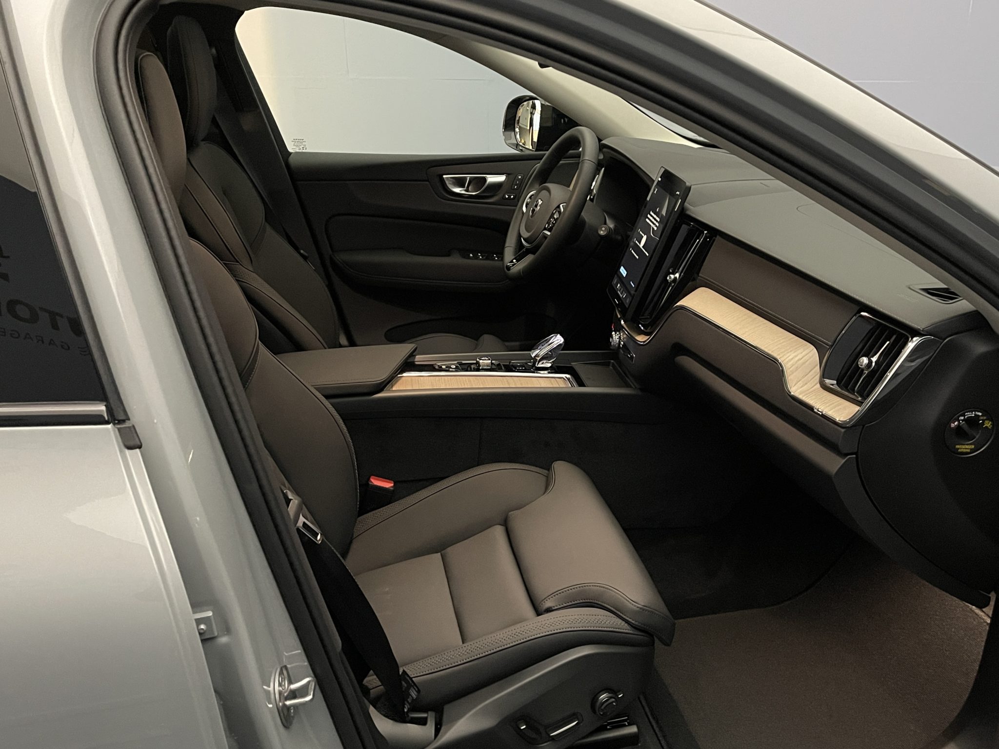 Volvo XC60 2.0 T6 TE Ultra Dark eAWD