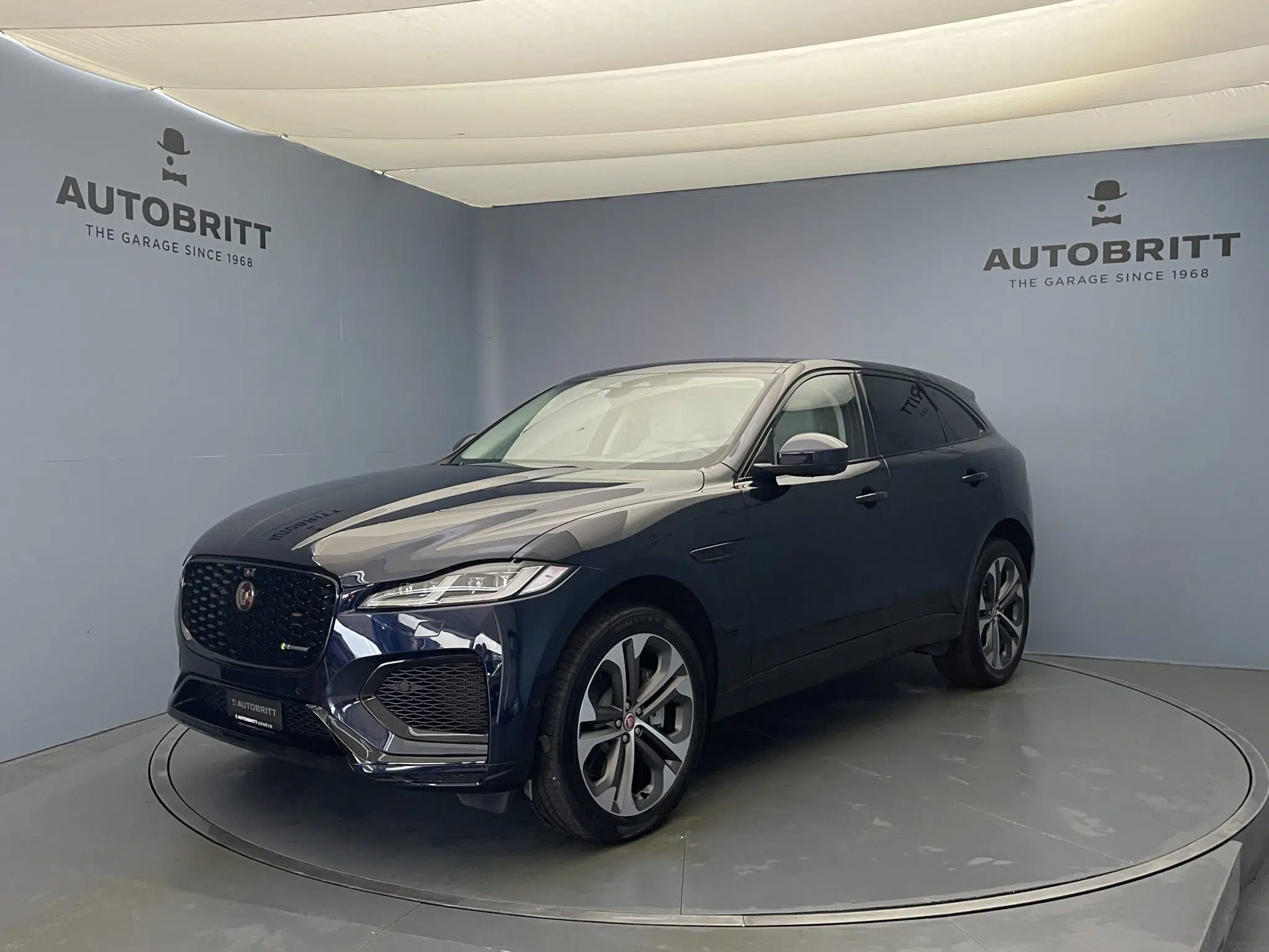 Jaguar F-Pace 3.0 I6 R-Dynamic HSE AWD