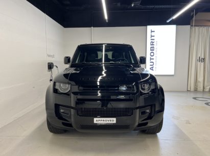 Land Rover Defender 90 3.0 D I6 300 X-Dynamic HSE