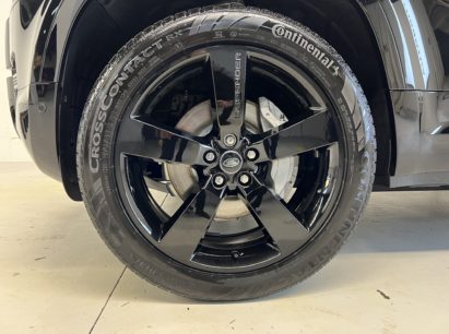 Land Rover Defender 90 3.0 D I6 300 X-Dynamic HSE