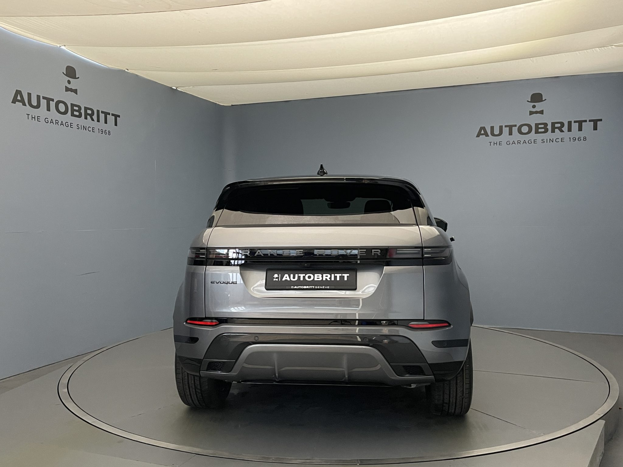 Land Rover Range Rover Evoque 1.5 T 270e Dynamic SE