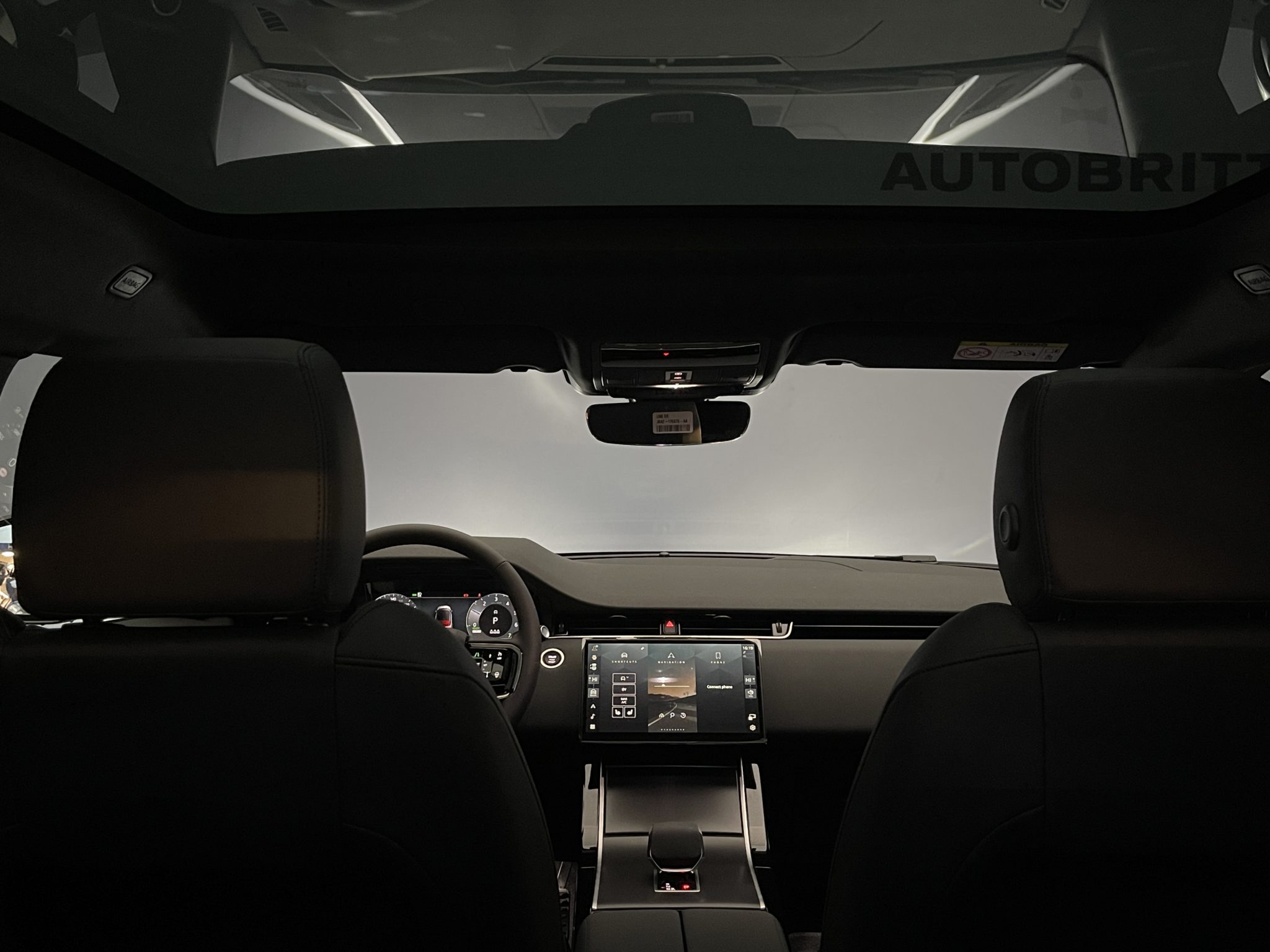 Land Rover Range Rover Evoque 1.5 T 270e Dynamic SE