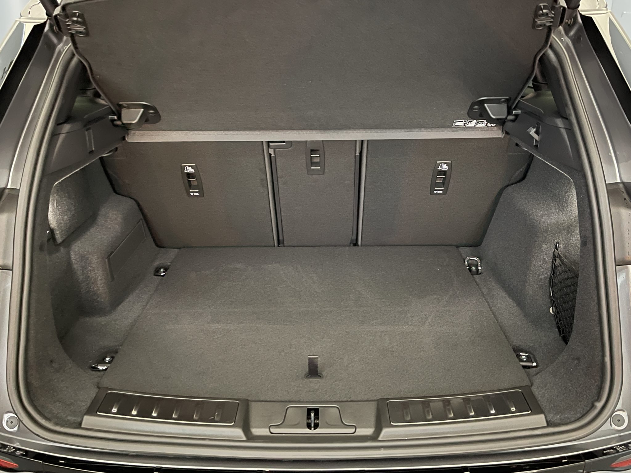 Land Rover Range Rover Evoque 1.5 T 270e Dynamic SE