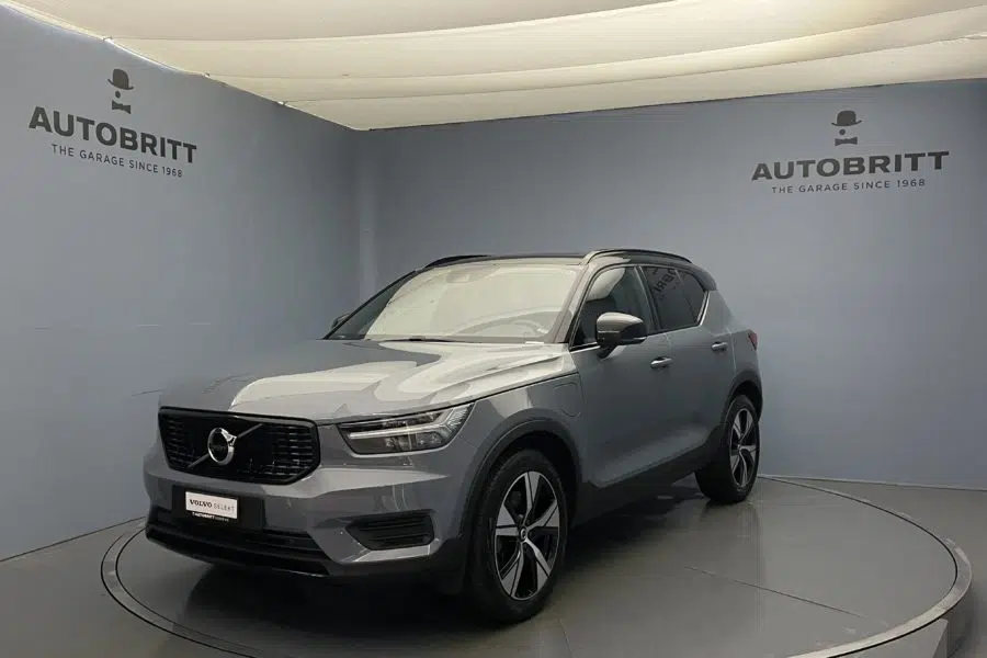 Volvo XC40 DENIM BLUE / Metallic Automatic | Autobritt
