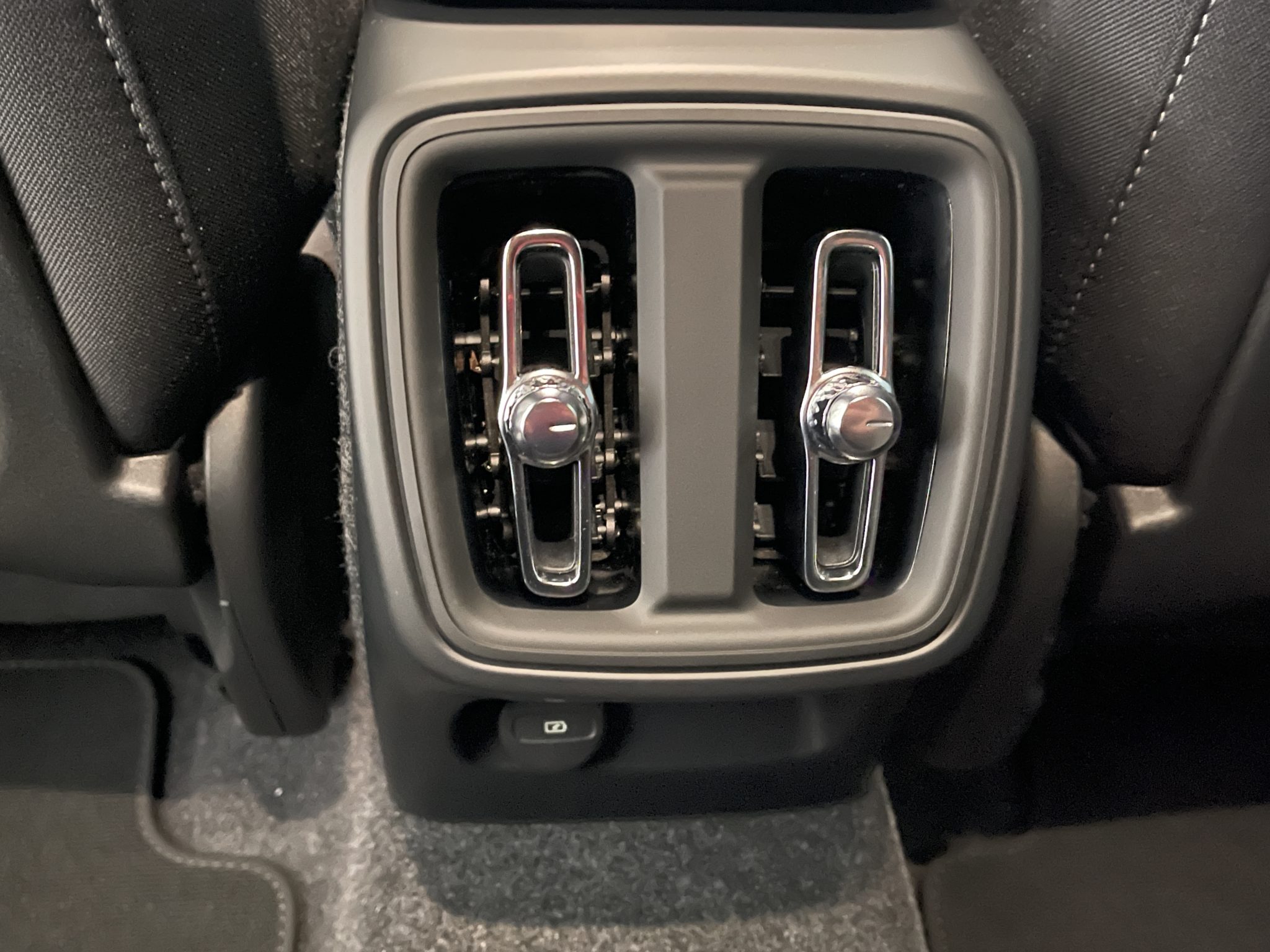 Volvo XC40 2.0 B3 MH Core