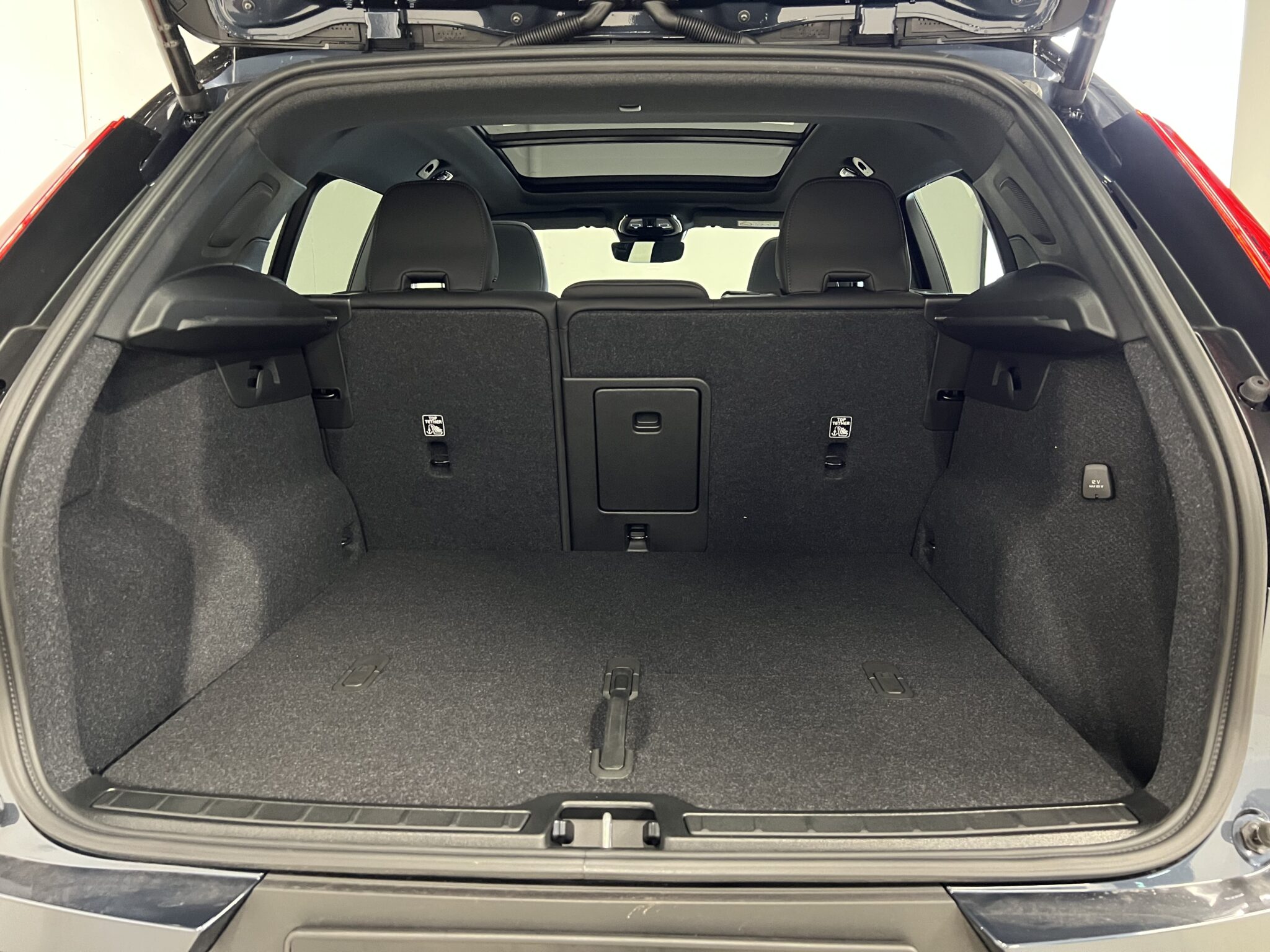 Volvo XC40 2.0 B4 MH Black Edition