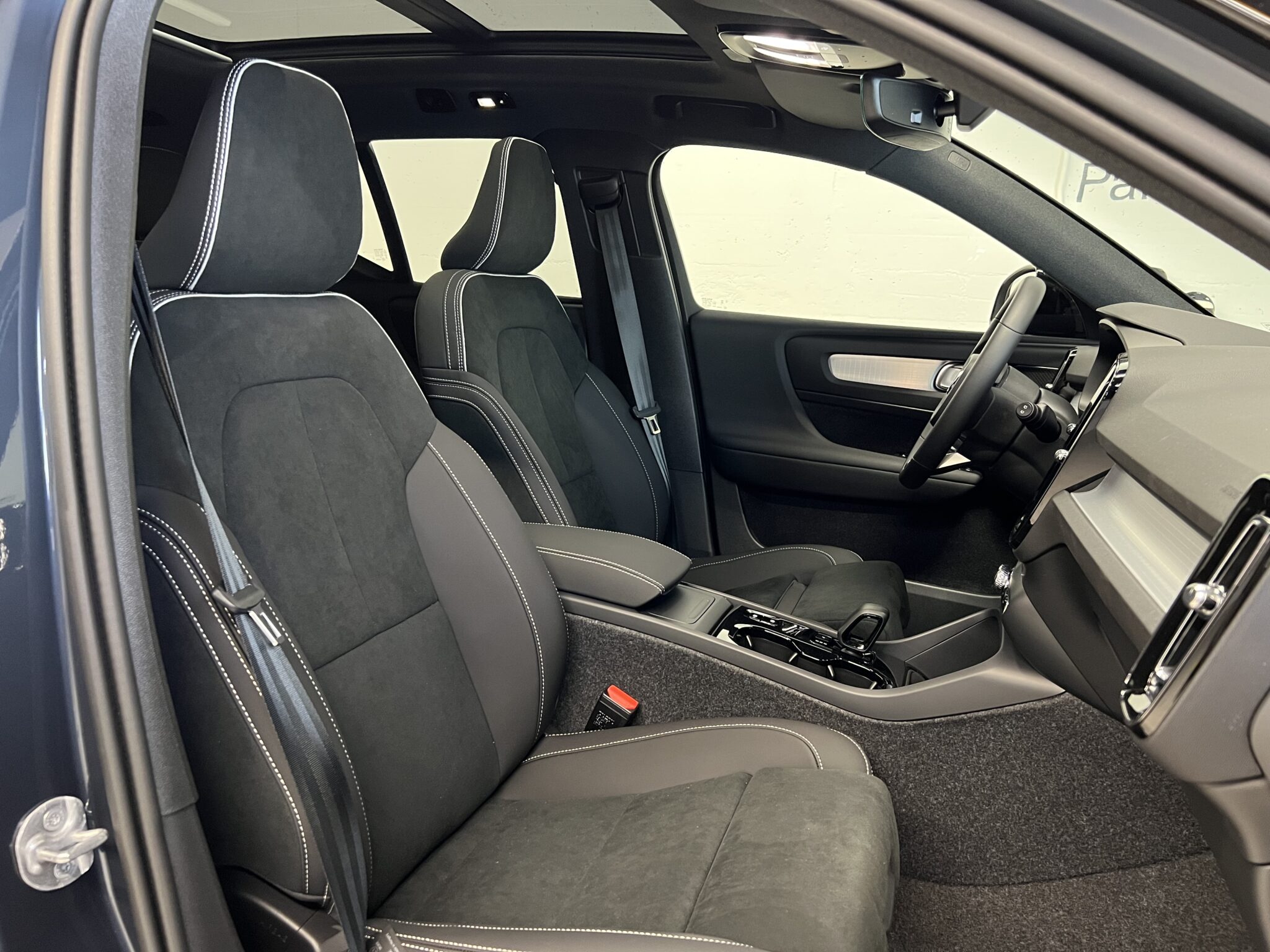 Volvo XC40 2.0 B4 MH Black Edition