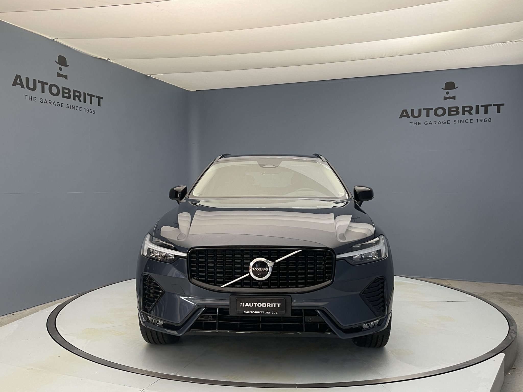 Volvo XC60 2.0 B4 MH Ultimate Dark AWD