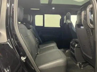 Land Rover Defender 110 4.4 V8 Octa Black