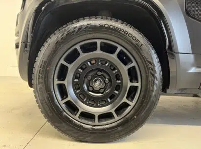 Land Rover Defender 110 4.4 V8 Octa Black