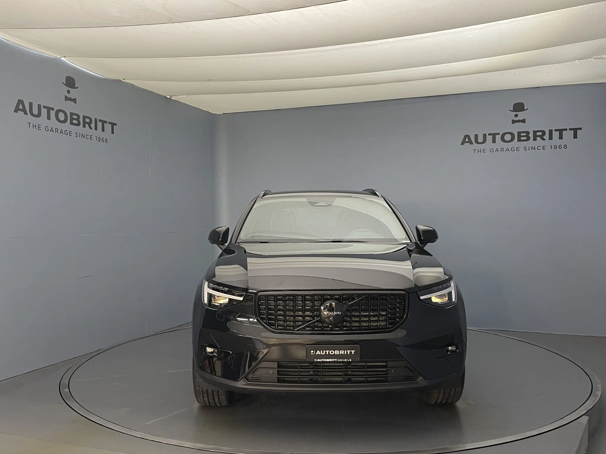 Volvo XC40 2.0 B4 MH Black Edition