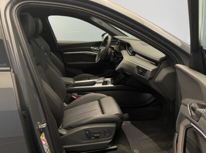 Audi Q8 e-tron 50 S Line quattro