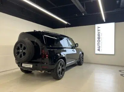 Land Rover Defender 110 2.0 P300e X-Dynamic HSE