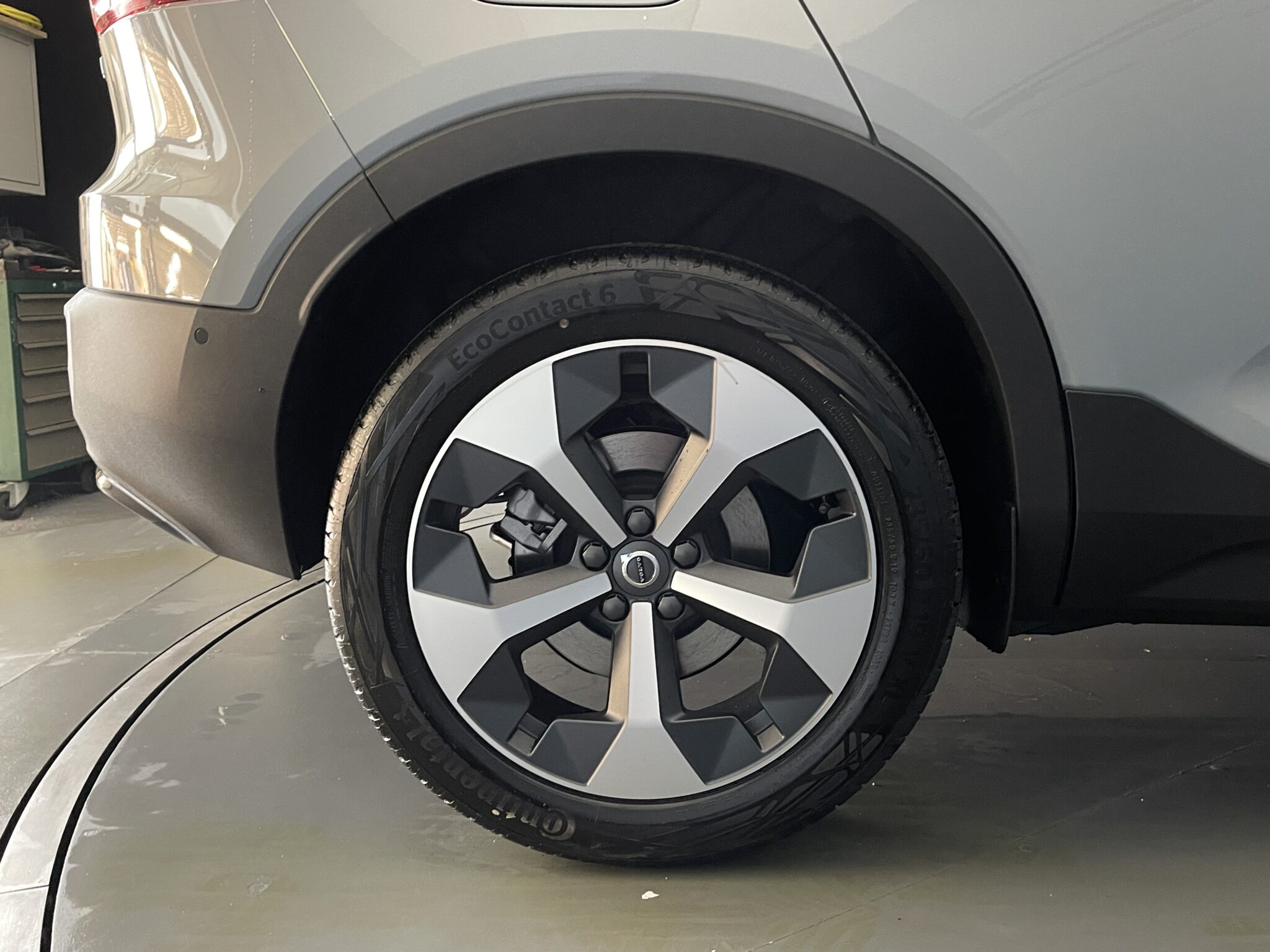 Volvo XC40 2.0 B4 MH Ultra Dark