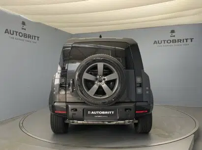 Land Rover Defender 110 2.0 P300e X-Dynamic HSE