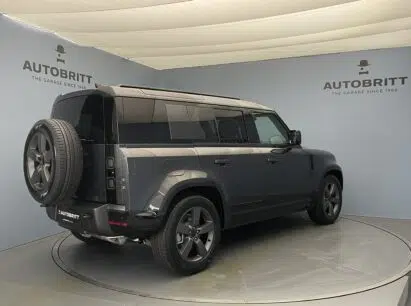 Land Rover Defender 110 2.0 P300e X-Dynamic HSE