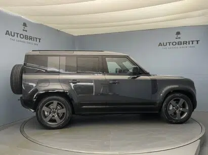 Land Rover Defender 110 2.0 P300e X-Dynamic HSE