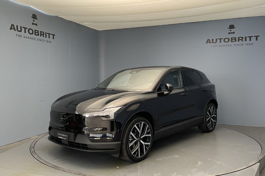Volvo EX30 E60 Plus Swiss Black Edition