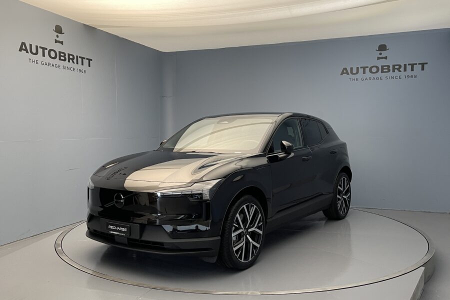 Volvo EX30 E60 Plus Swiss Black Edition