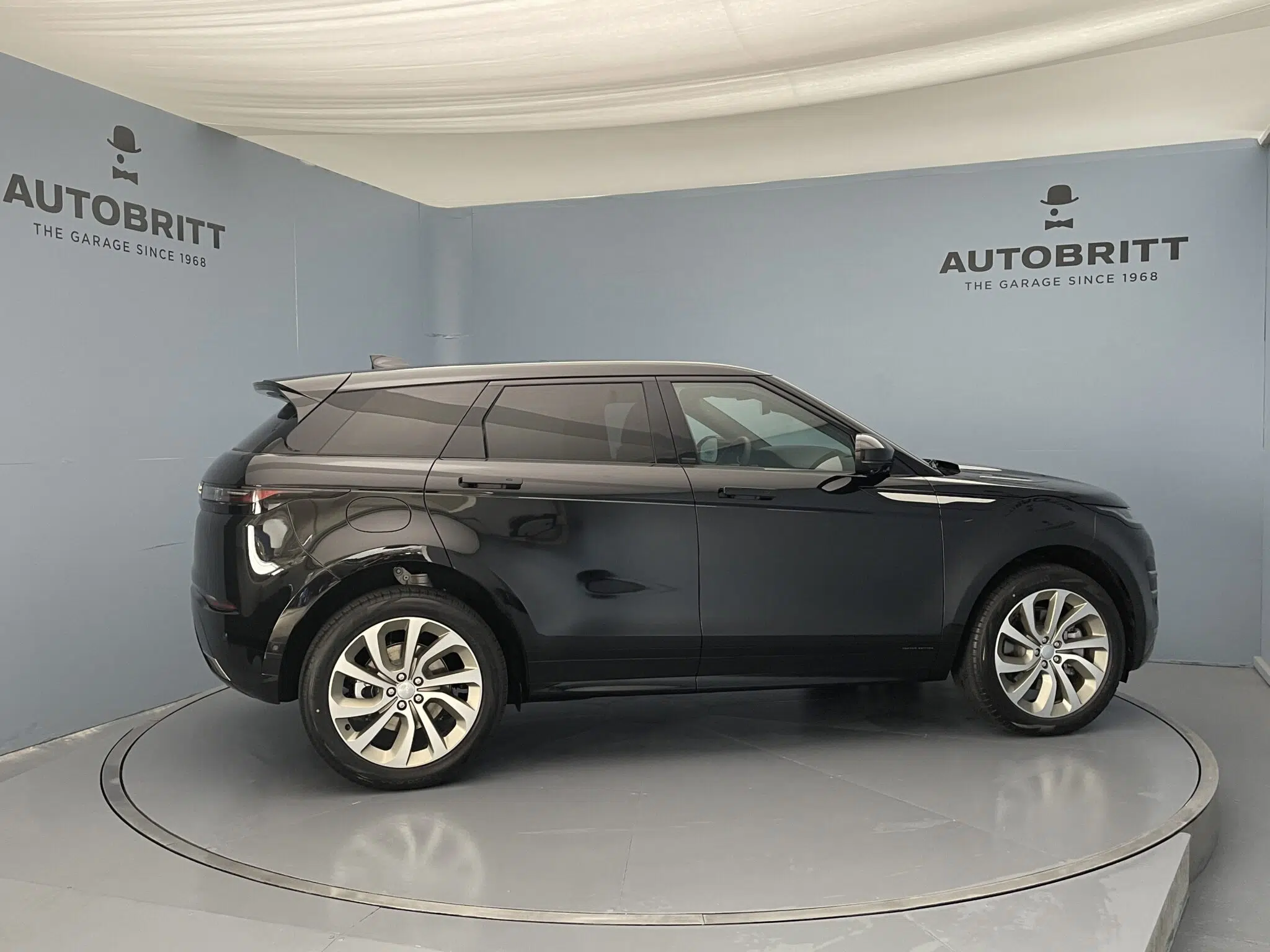 Land Rover Range Rover Evoque 1.5 T 270e Hoxton Edition