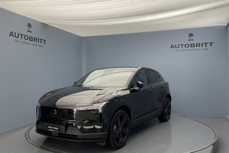 Volvo EX30 P5 Longe Range XCENTRIC Black Edition