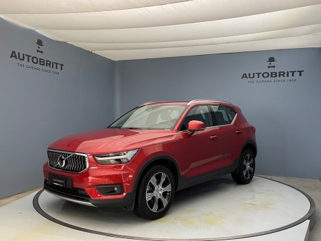 VOLVO XC40 2.0 B4 MH...