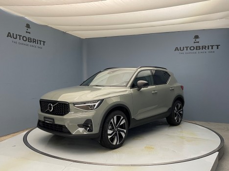 VOLVO XC40 2.0 B4 MH Ultra...