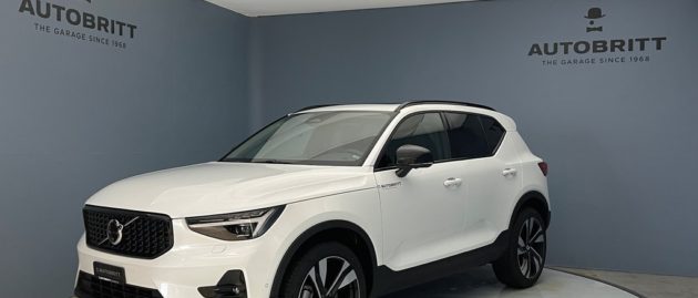 VOLVO XC40 2.0 B4 MH Ultra Dark