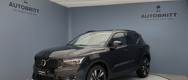 VOLVO XC40 2.0 B3 MH Plus Dark